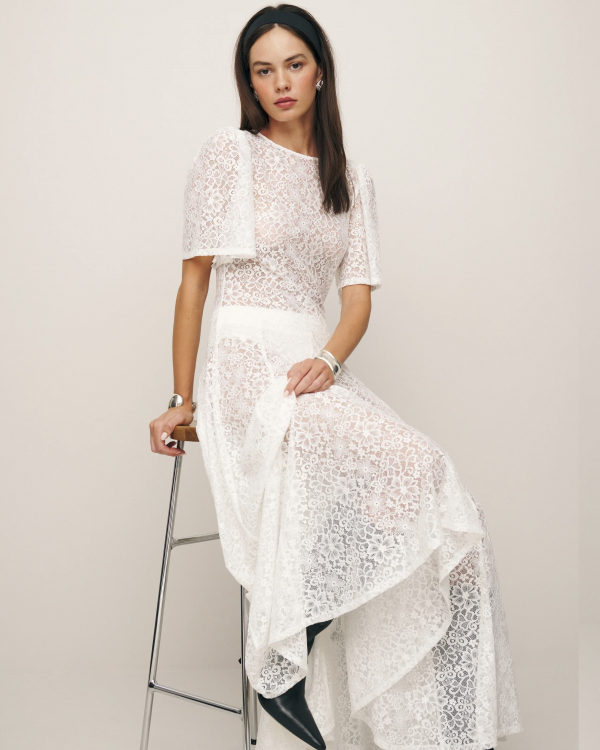 14 Trendy "Naked" Wedding Dresses for 2024