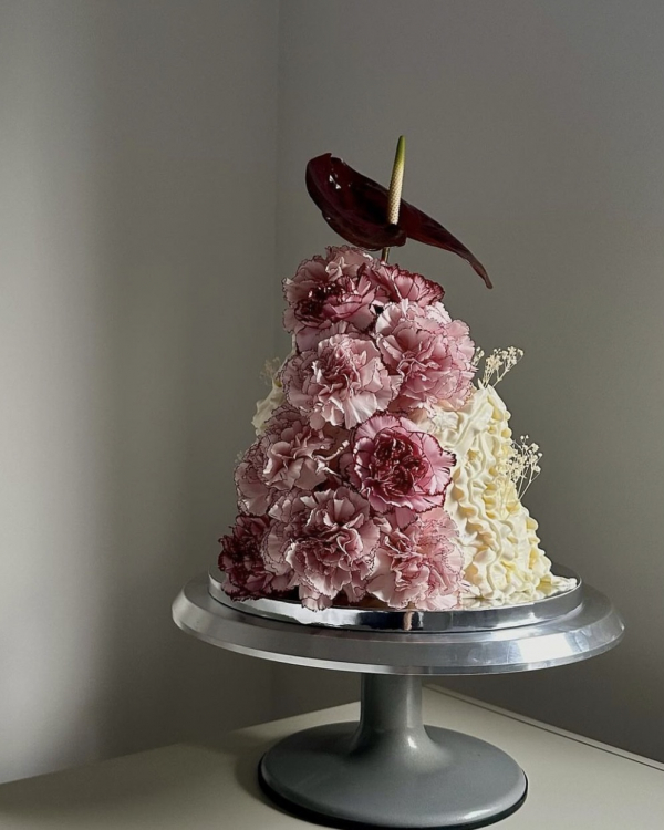 30 Best Wedding Cakes Ideas for Spring 2024 | Dessert Ideas