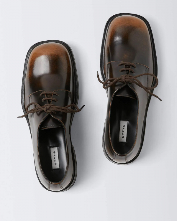 Best Men's Wedding Attire for Spring | Spring Groom Suits