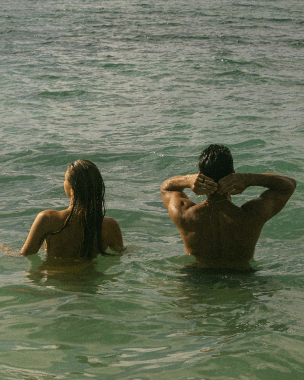 6 Best Podcast About Relationships | Top of the Most Popular Podcasts for Couples