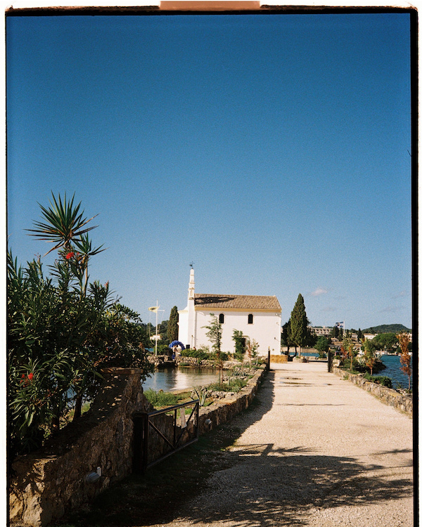 A Sun-Kissed Celebration in Greece Captured on Film