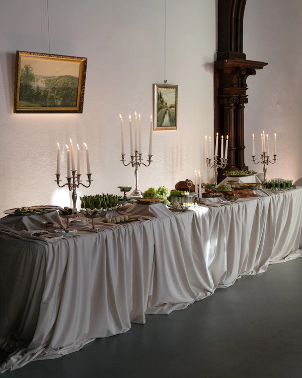 An Elegant Vintage-Style Wedding in a Historic Mansion — photo 1