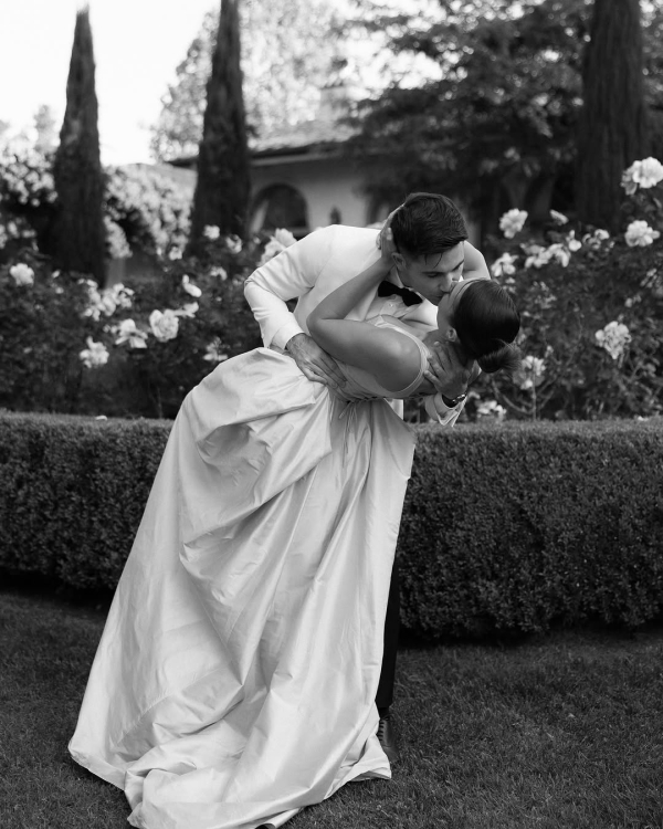 23 Best Wedding Photographers in Australia | Modern, Cinematic Photography | TOP Luxury Bridal Photographers