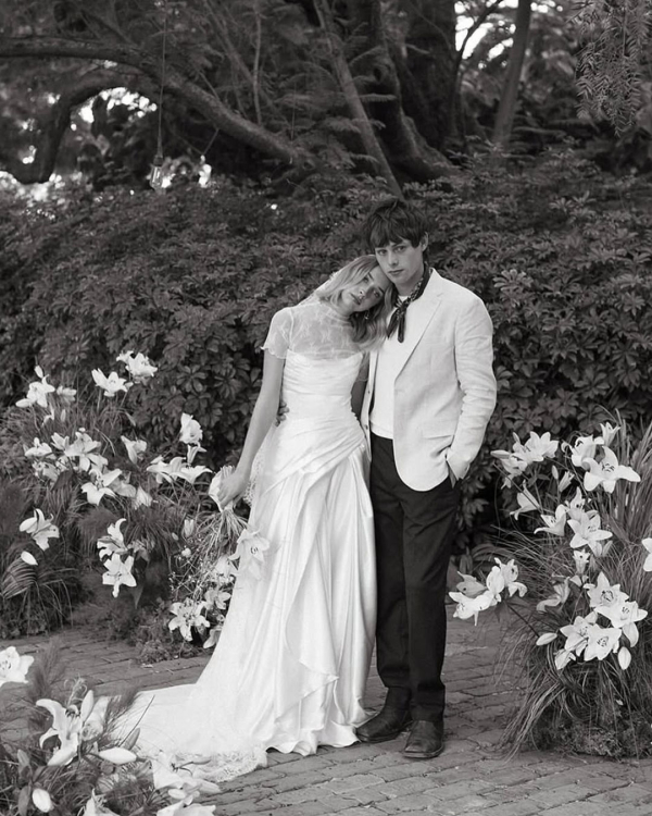 10 Meaningful Ways to Honor Lost Loved Ones at Your Wedding