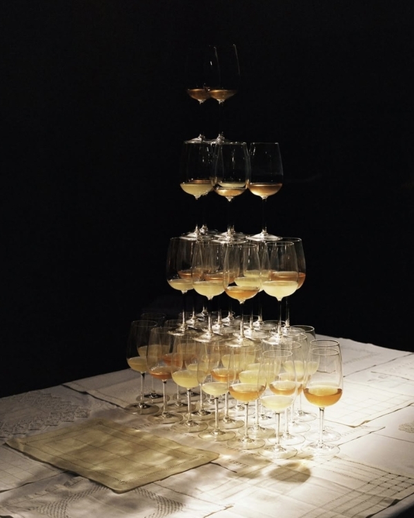 30 Creative Drink Tower Ideas to Elevate Your Cocktail Hour