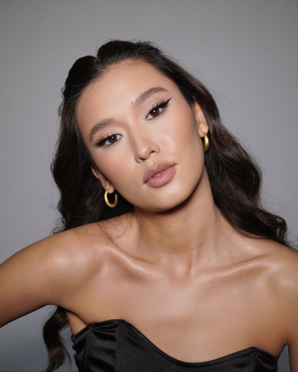 10 Bridal Makeup & Skincare Secrets from Top Beauty Artists