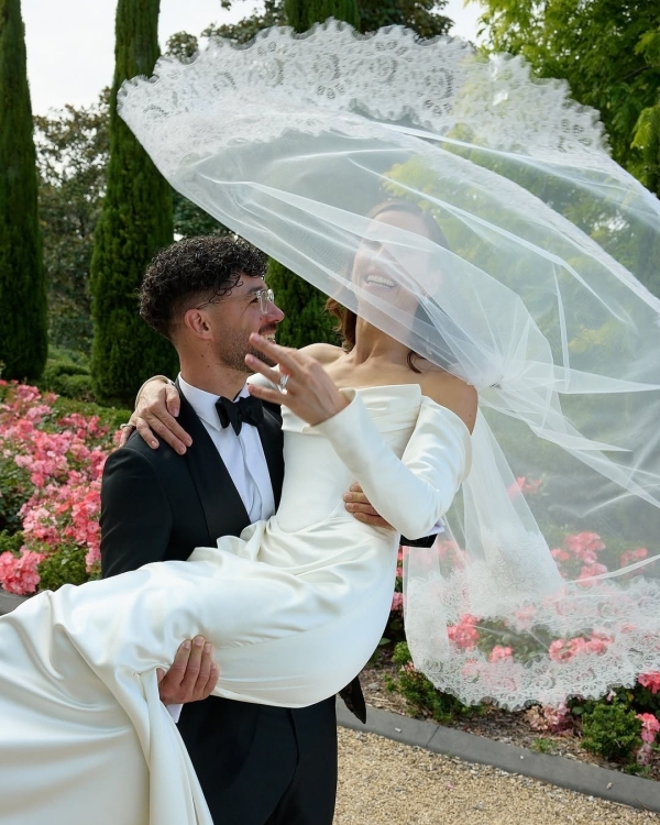 23 Best Wedding Photographers in Australia | Modern, Cinematic Photography | TOP Luxury Bridal Photographers