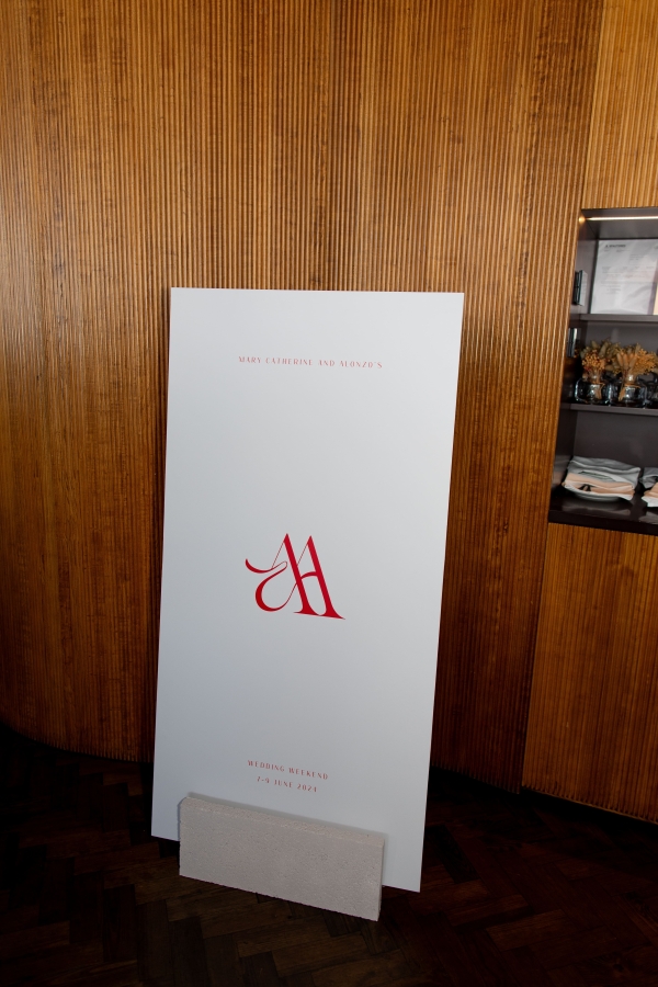 Stationery NoNaked Design