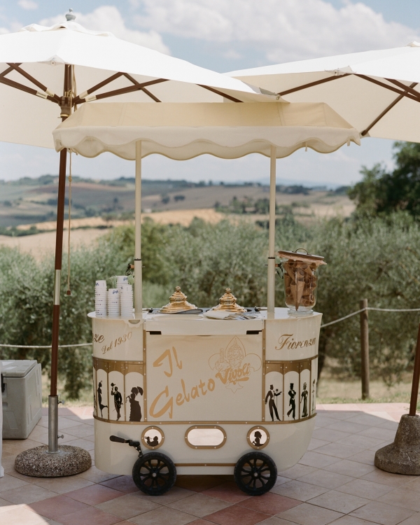 A Joyful Celebration in the Golden Rolling Hills of Tuscany
