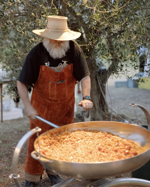 A Joyful Celebration in the Golden Rolling Hills of Tuscany