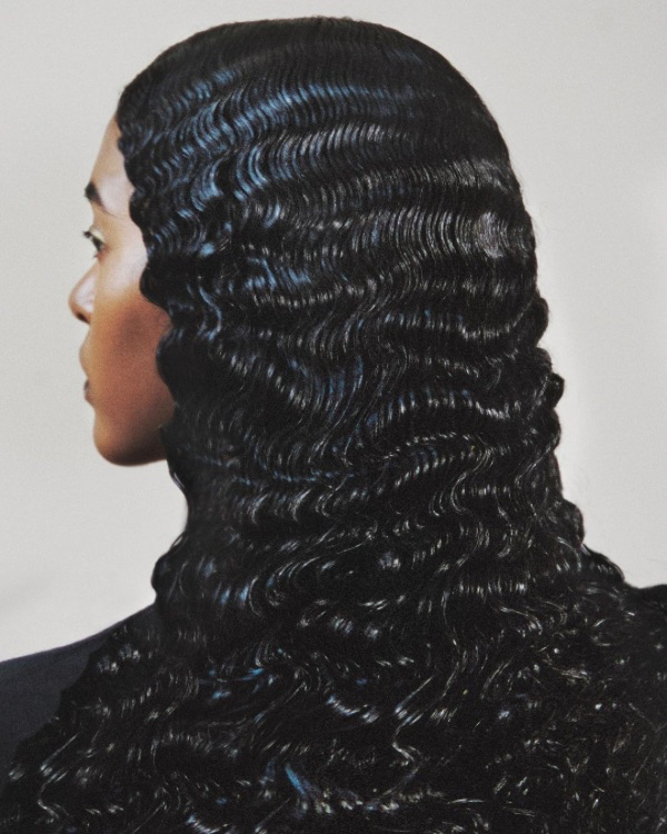 30 Chic Hairstyles for Brides with Long Hair