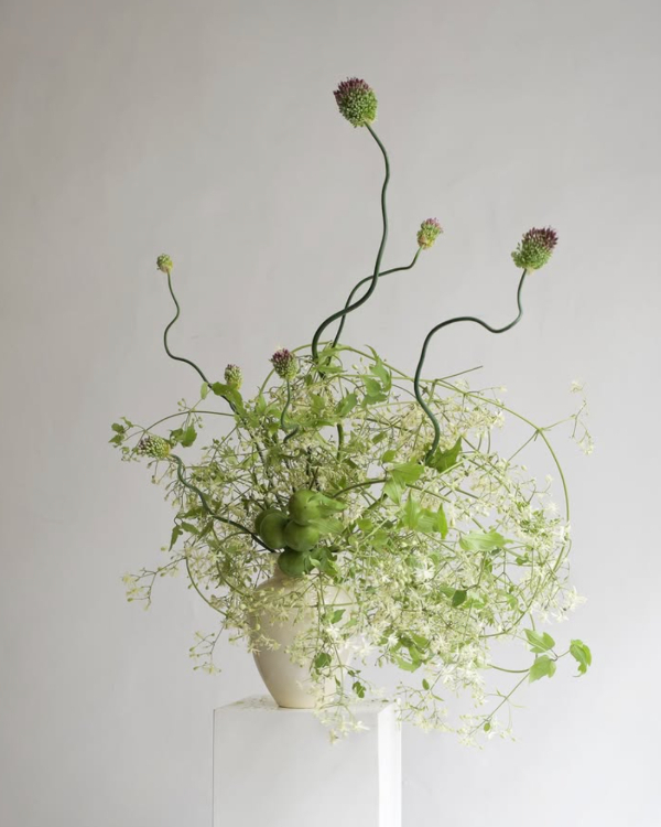 35 Ikebana-Inspired Floral Arrangements to Elevate Your Wedding