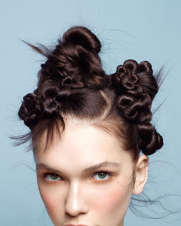 30 Chic Hairstyles for Brides with Long Hair