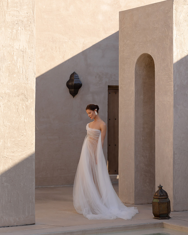 An Ethereal & Otherworldly Wedding in the Arabian Desert