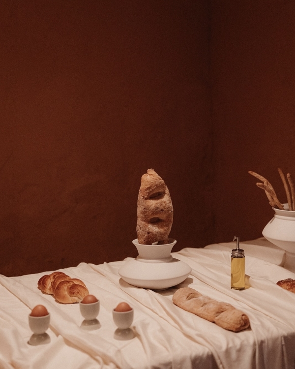 An Elegant & Artistic Palace Wedding in Seville, Spain