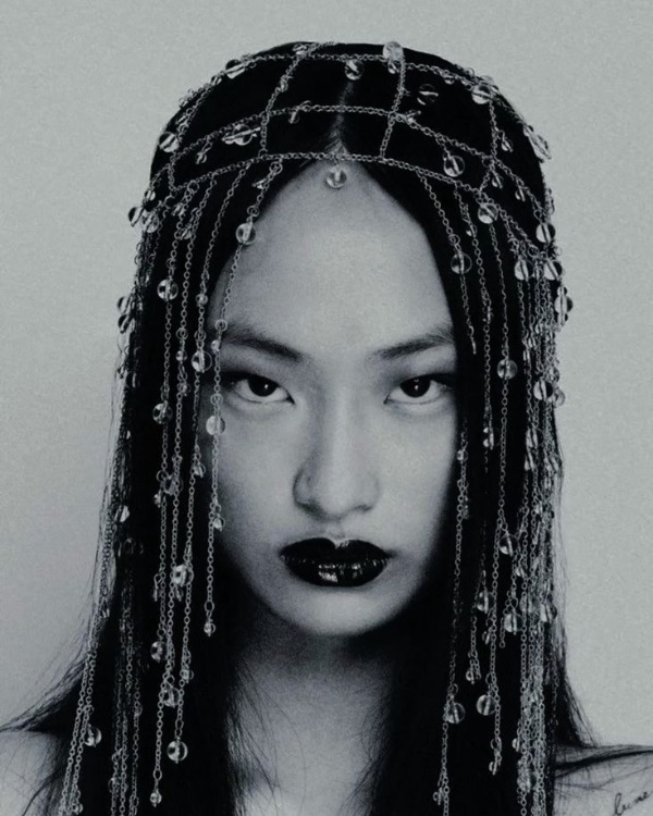 30 Chic Hairstyles for Brides with Long Hair