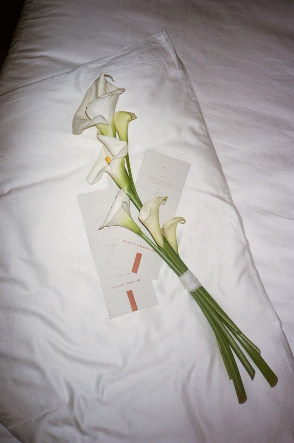 Stationery NoNaked Design