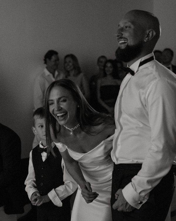 10 Must-Have Wedding Photos Every Couple Needs, According to Top Photographers