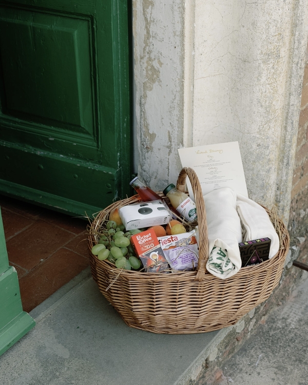 A Joyful Celebration in the Golden Rolling Hills of Tuscany