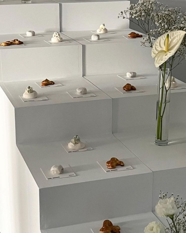 35 Chic Ideas to Elevate Your Wedding Dessert Tables