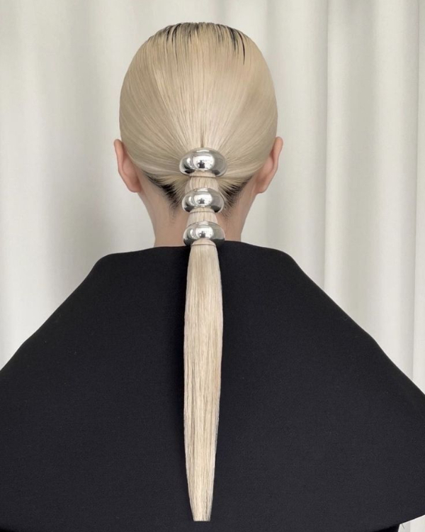 30 Chic Hairstyles for Brides with Long Hair