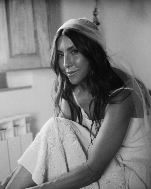 A Joyful Celebration in the Golden Rolling Hills of Tuscany