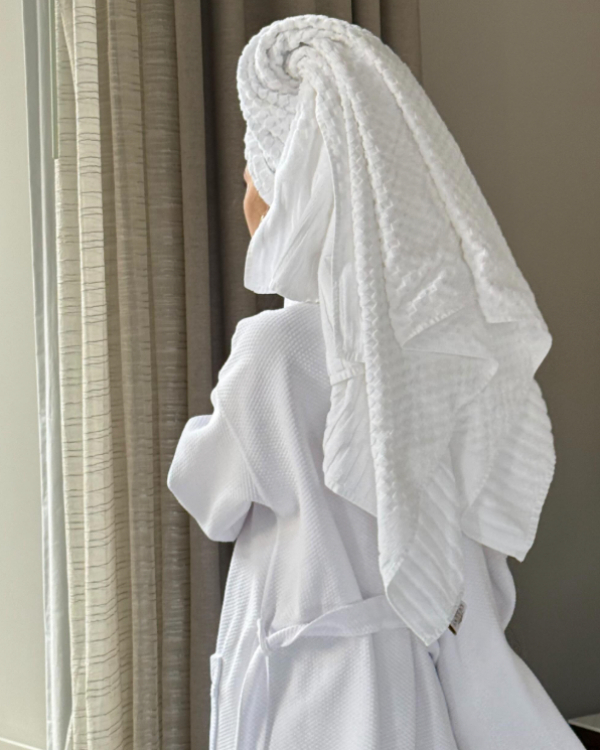 A Step-by-Step Guide to Growing Out Your Hair Before Your Wedding