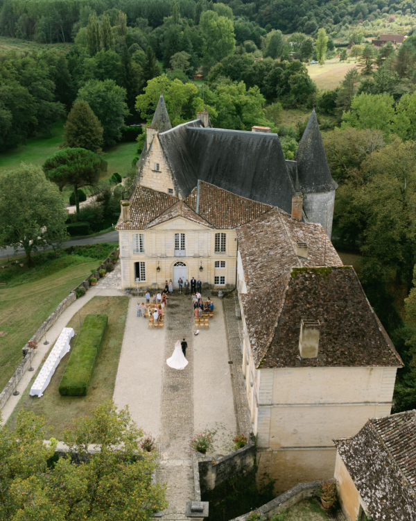 10 Unforgettable Ways to Involve Your Wedding Party on Your Big Day