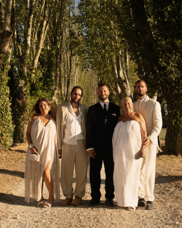 How to Set Boundaries When Parents Are Paying for Your Wedding