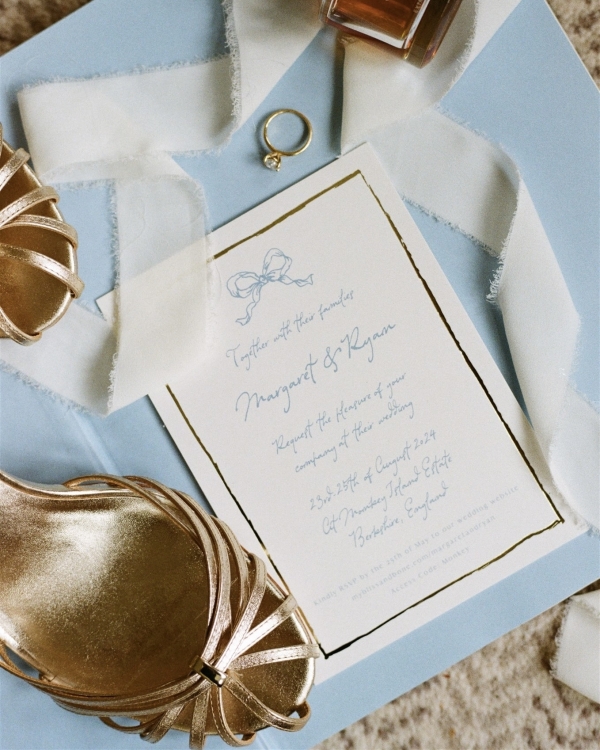 A Romantic Wedding at a Timeless English Countryside Estate