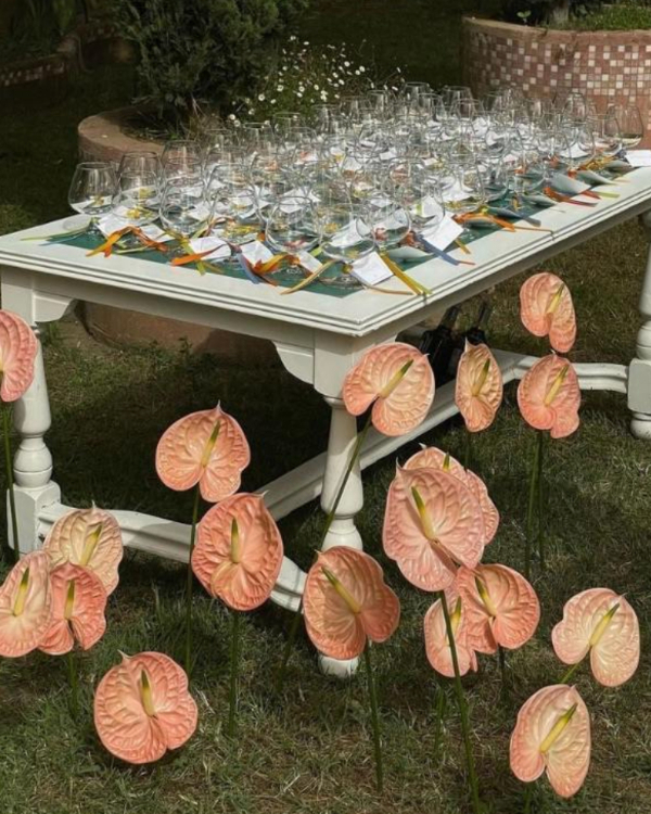 35 Ways to Style Freestanding Floral Stems