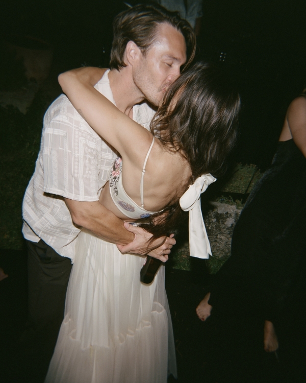 A Joyful Celebration in the Golden Rolling Hills of Tuscany