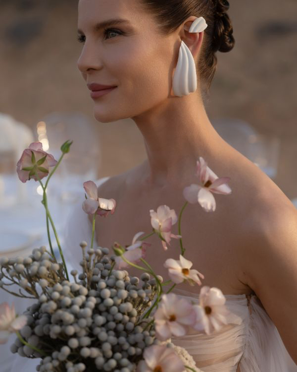 An Ethereal & Otherworldly Wedding in the Arabian Desert