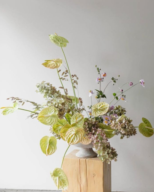 35 Ikebana-Inspired Floral Arrangements to Elevate Your Wedding