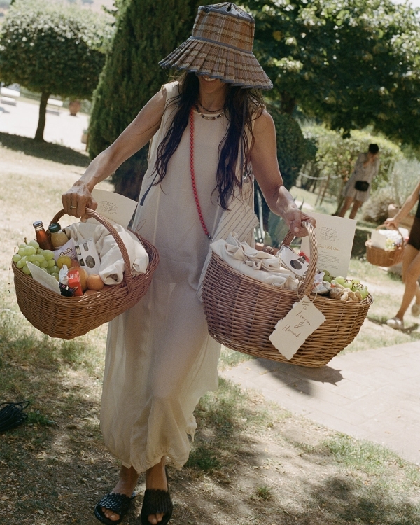 A Joyful Celebration in the Golden Rolling Hills of Tuscany