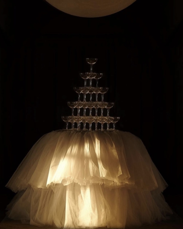 30 Creative Drink Tower Ideas to Elevate Your Cocktail Hour