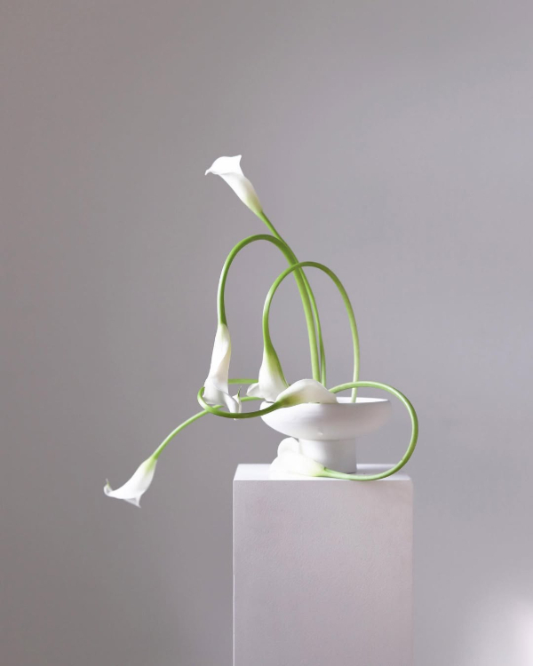 35 Ikebana-Inspired Floral Arrangements to Elevate Your Wedding