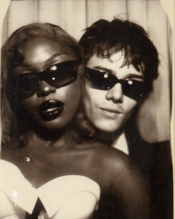 35 Engagement Photoshoot Ideas for Unforgettable Photos