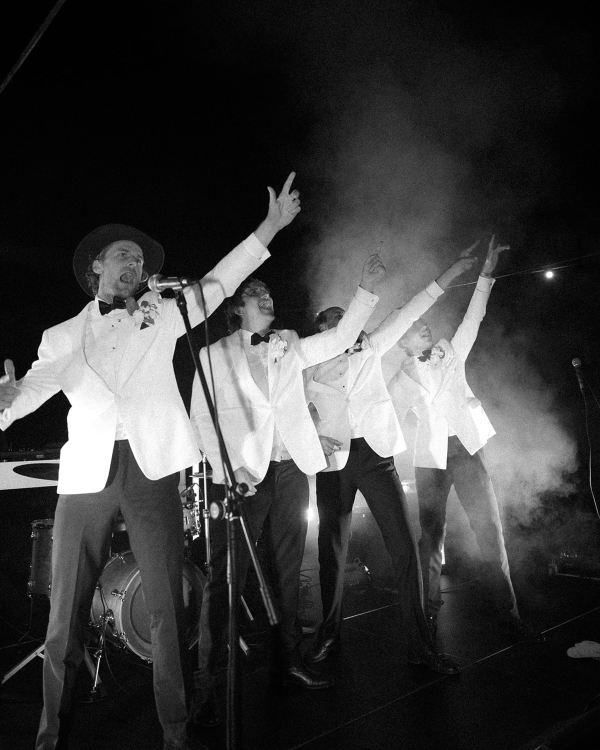 A Modern Mediterranean Wedding Weekend Amongst Catalan Vineyards