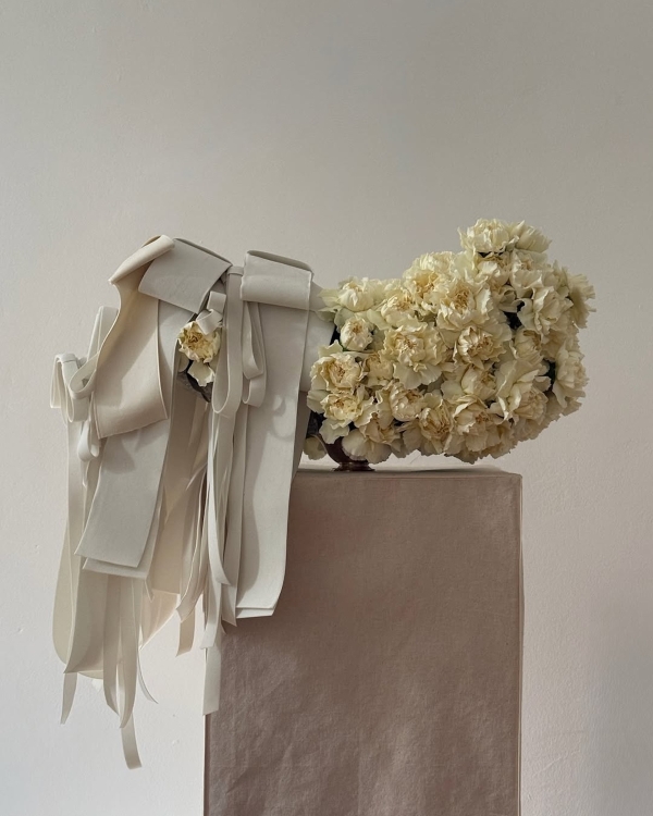 How to Choose Sustainable Wedding Florals Without Compromising Style