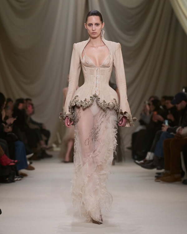 8 Defining Trends from Paris Haute Couture Spring 2026