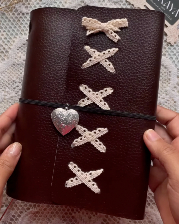 Couples Journaling Is Everywhere Right Now: What It Is, How to Do It, and Why Everyone's Trying It