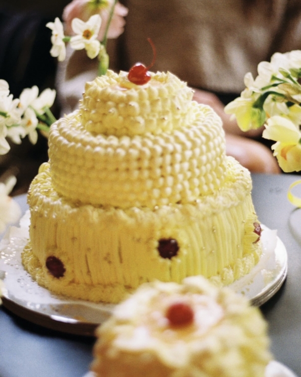 Cakes & Catering Lil Choux Choux