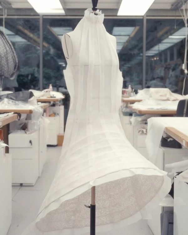 15 Must-Watch Films About Iconic Fashion Designers — photo 1