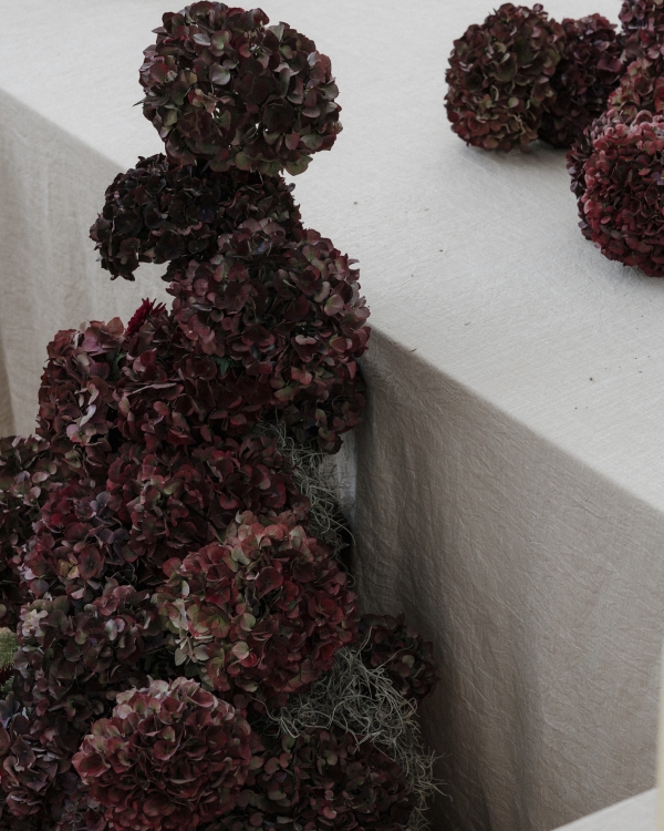 An Immersive Wedding in Puglia with Sculptural Tables and Artful Florals