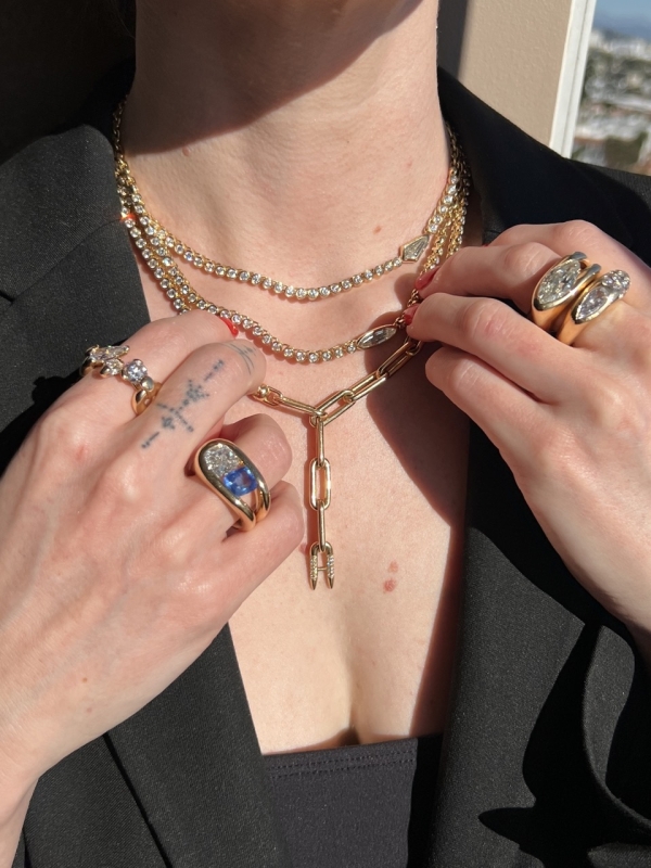 Fine Jewelry Uniform Object