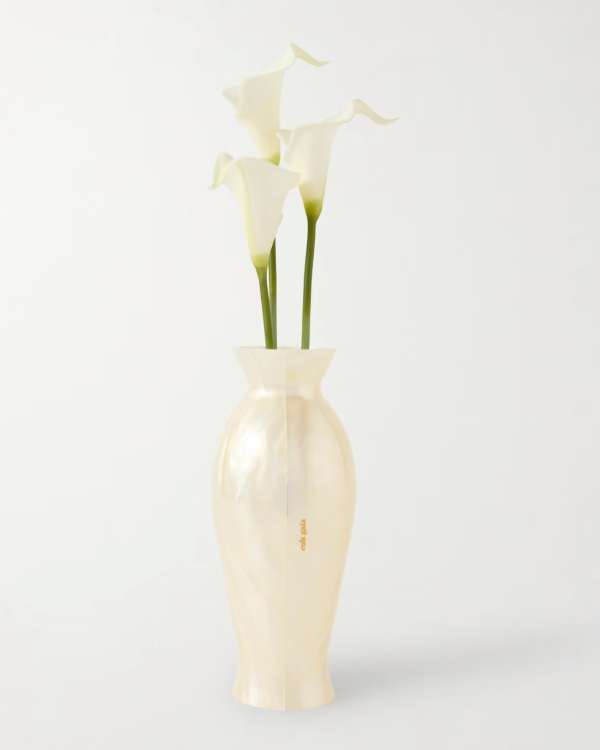 20 of the Season’s Chicest It-Girl Bridal Accessories