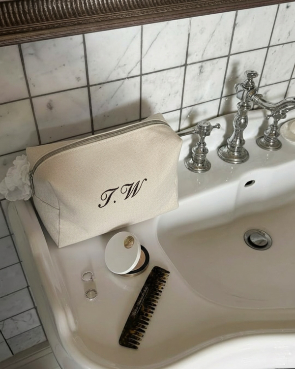 10 Online Boutiques for Custom and Personalized Gifts