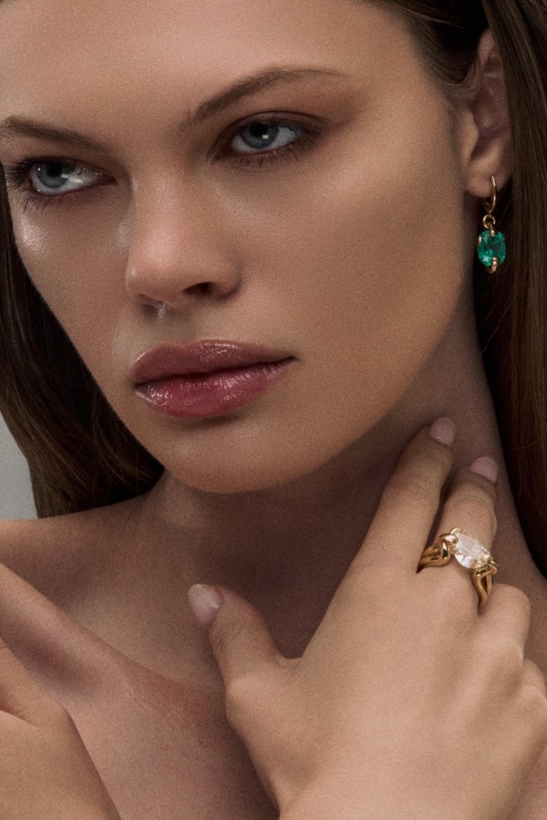 Fine Jewelry Uniform Object