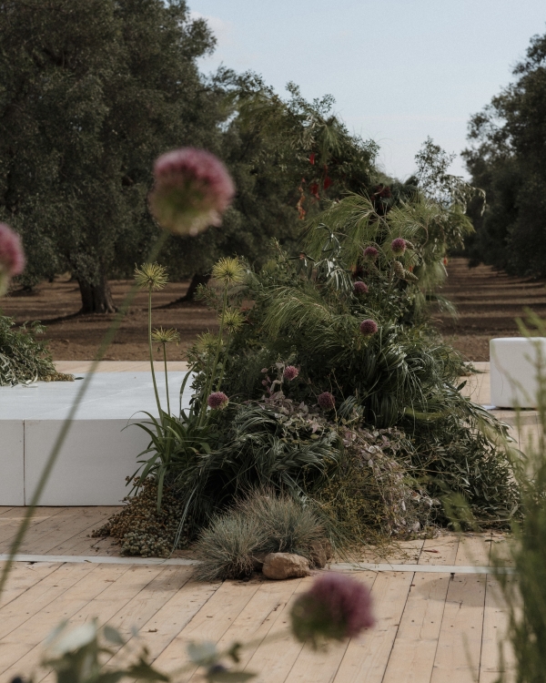 An Immersive Wedding in Puglia with Sculptural Tables and Artful Florals